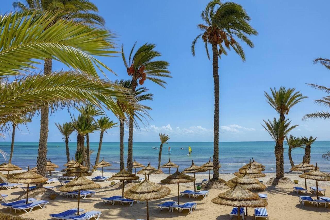 Aghīr Hari Club Beach Resort מראה חיצוני תמונה