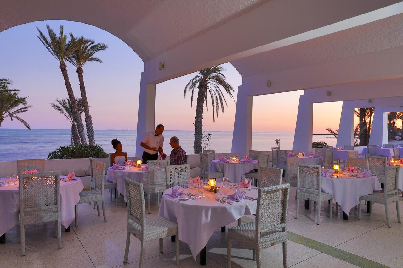 Aghīr Hari Club Beach Resort מראה חיצוני תמונה