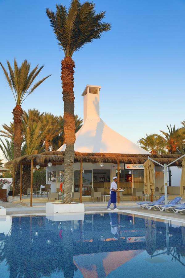 Aghīr Hari Club Beach Resort מראה חיצוני תמונה