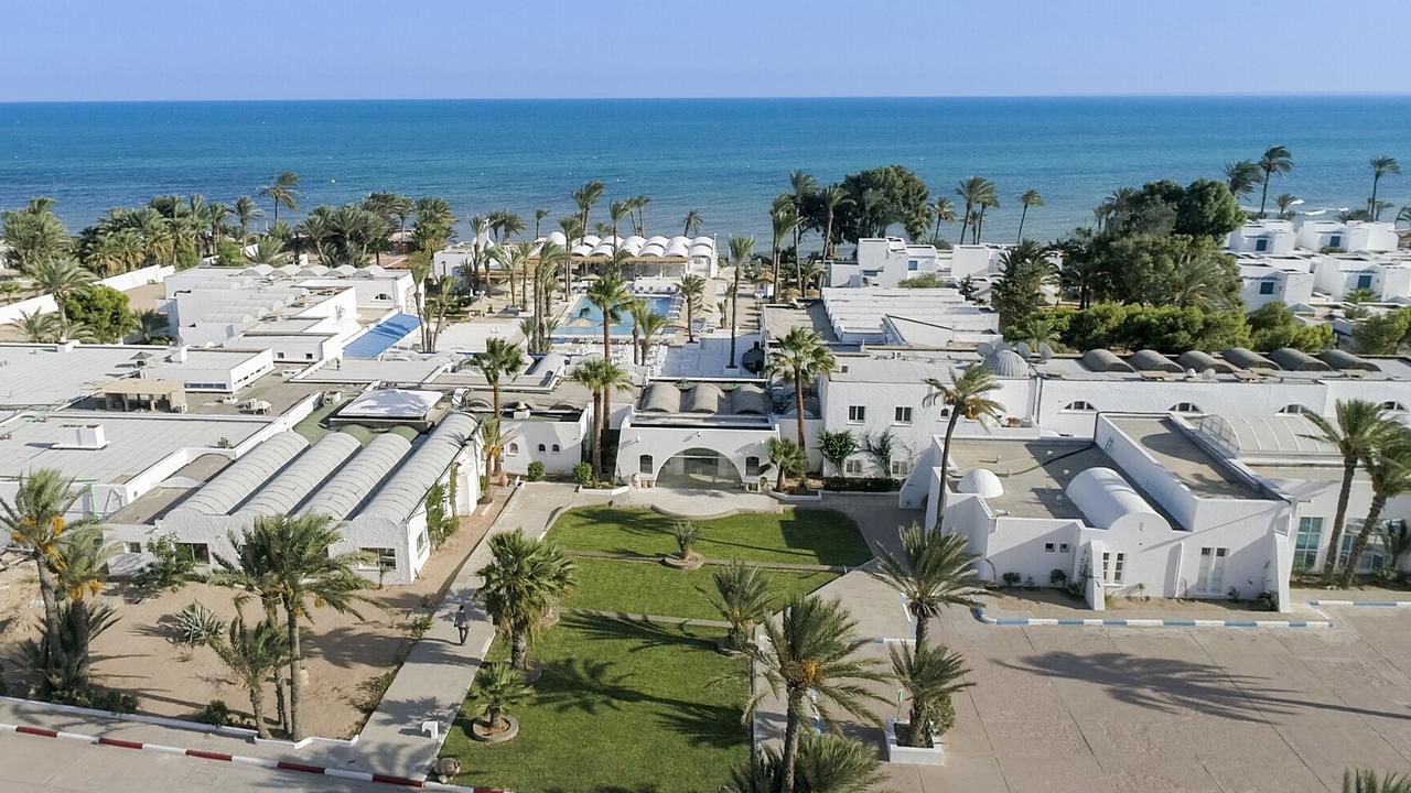 Aghīr Hari Club Beach Resort מראה חיצוני תמונה